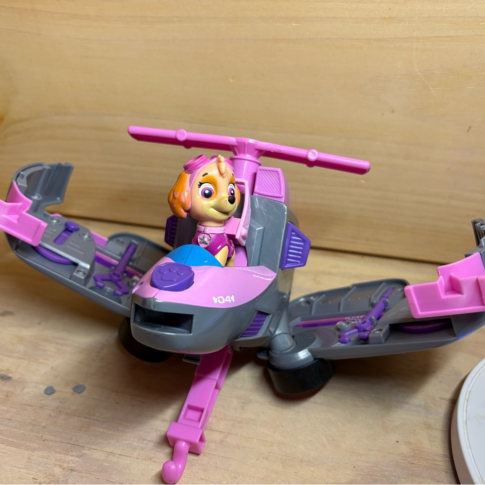 Paw Patrol Flip and Fly Skye. Transforming vehicle. Complete.